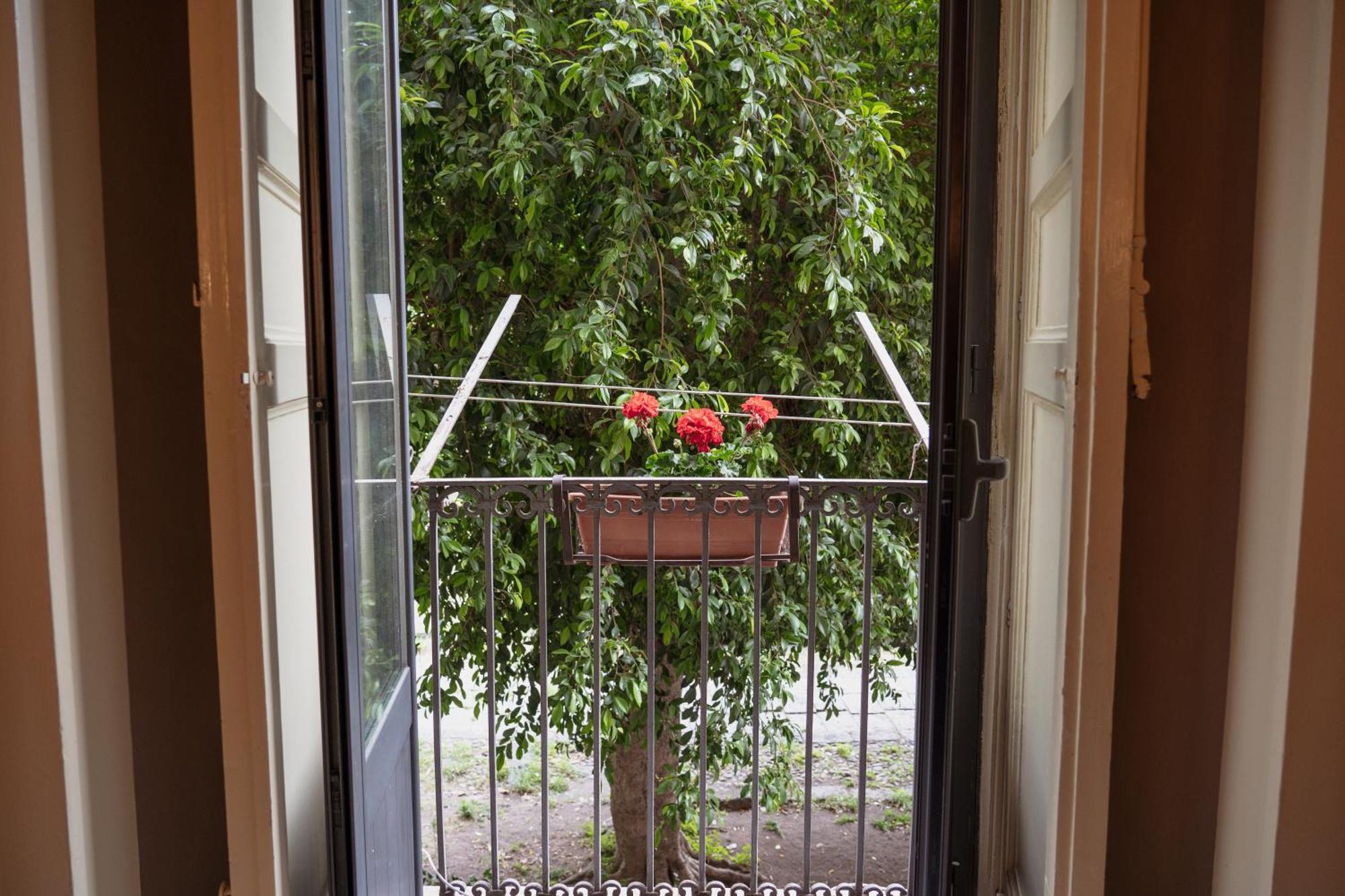 Bed And Books Bed & Breakfast Katanya Dış mekan fotoğraf
