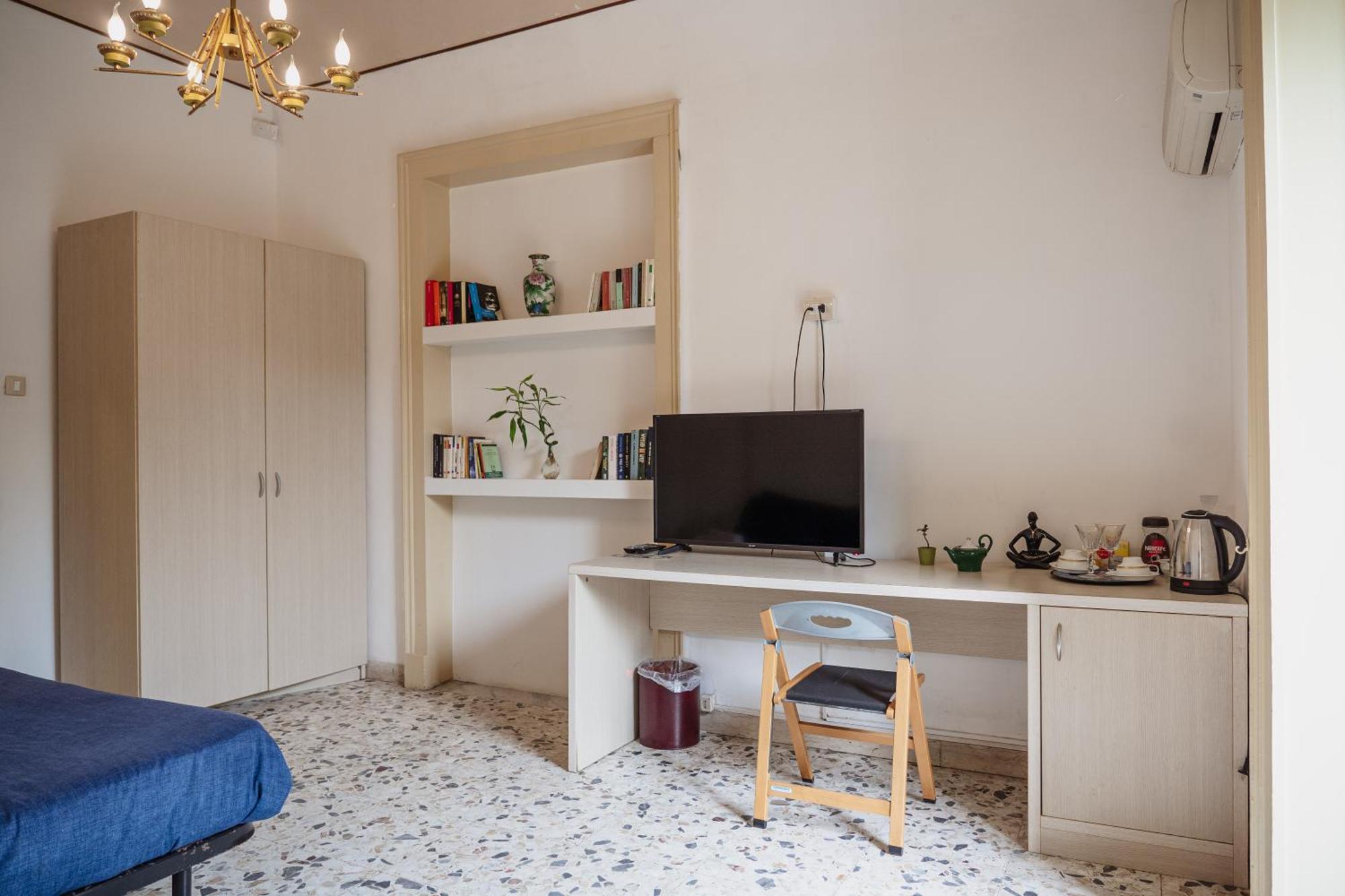 Bed And Books Bed & Breakfast Katanya Dış mekan fotoğraf